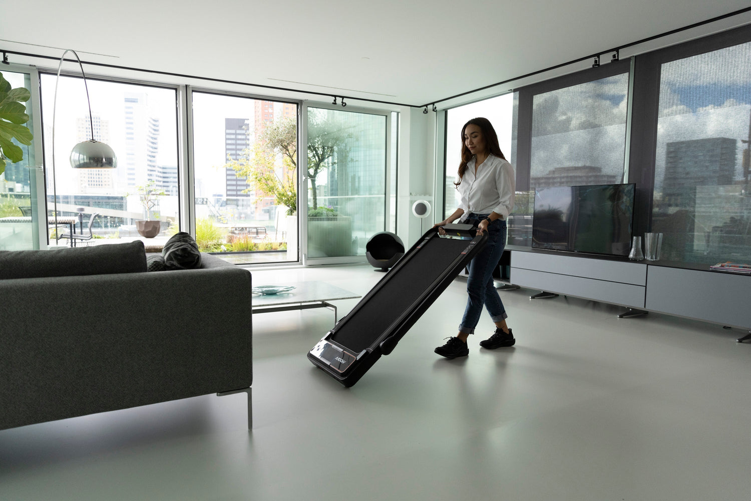 Waarom een loopband perfect is voor jou als drukke moeder 🏃♀️💨