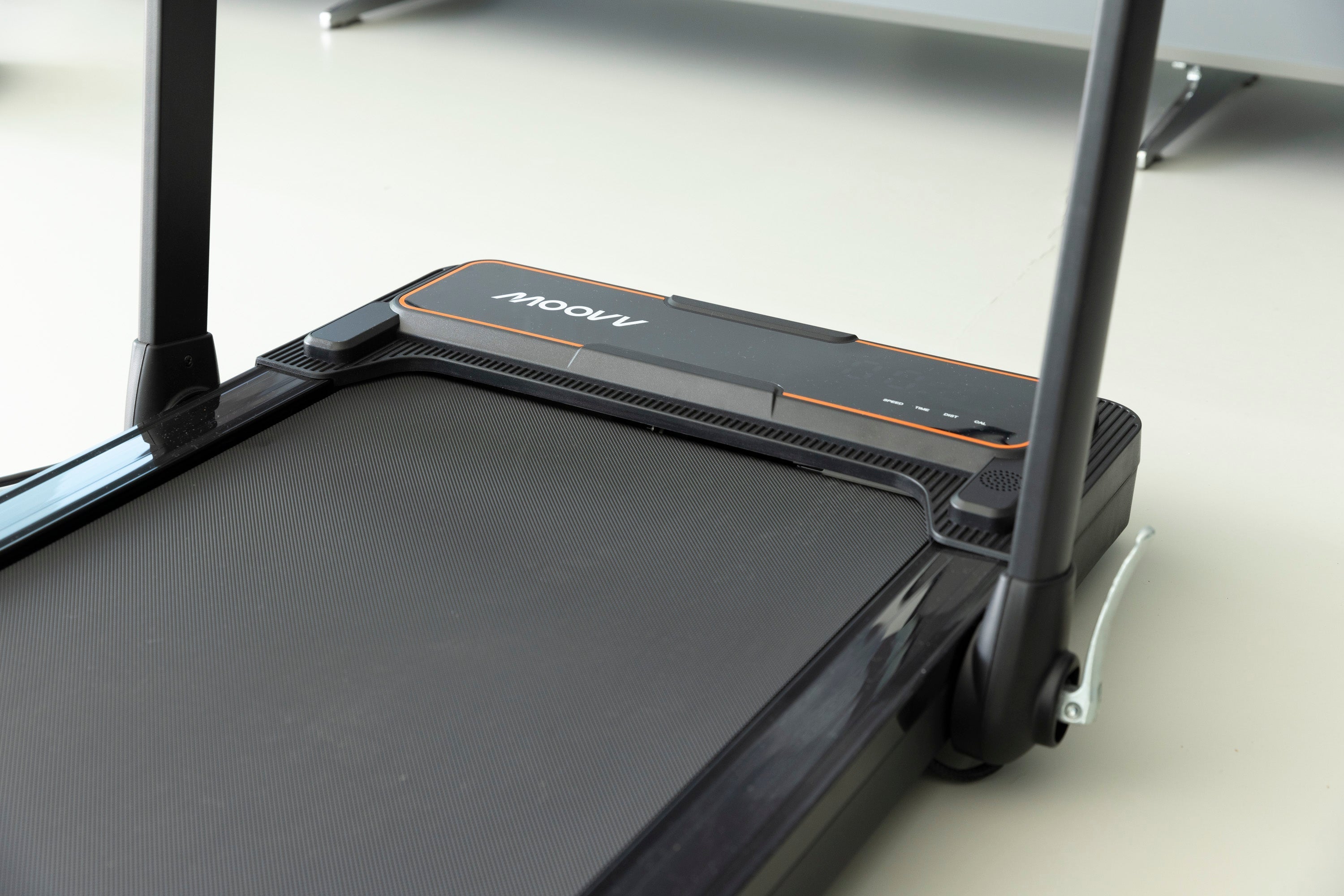 Hoe moet ik mijn loopband onderhouden en smeren? +8 tips 🛠️